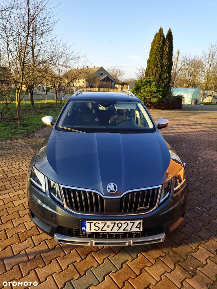 Skoda Octavia Scout 2.0 TDI 4x4 DSG - 7