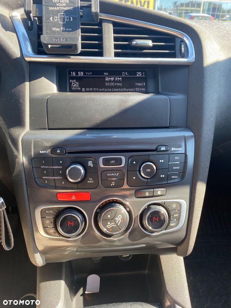 Citroën C4 e-HDi 110 Exclusive - 14