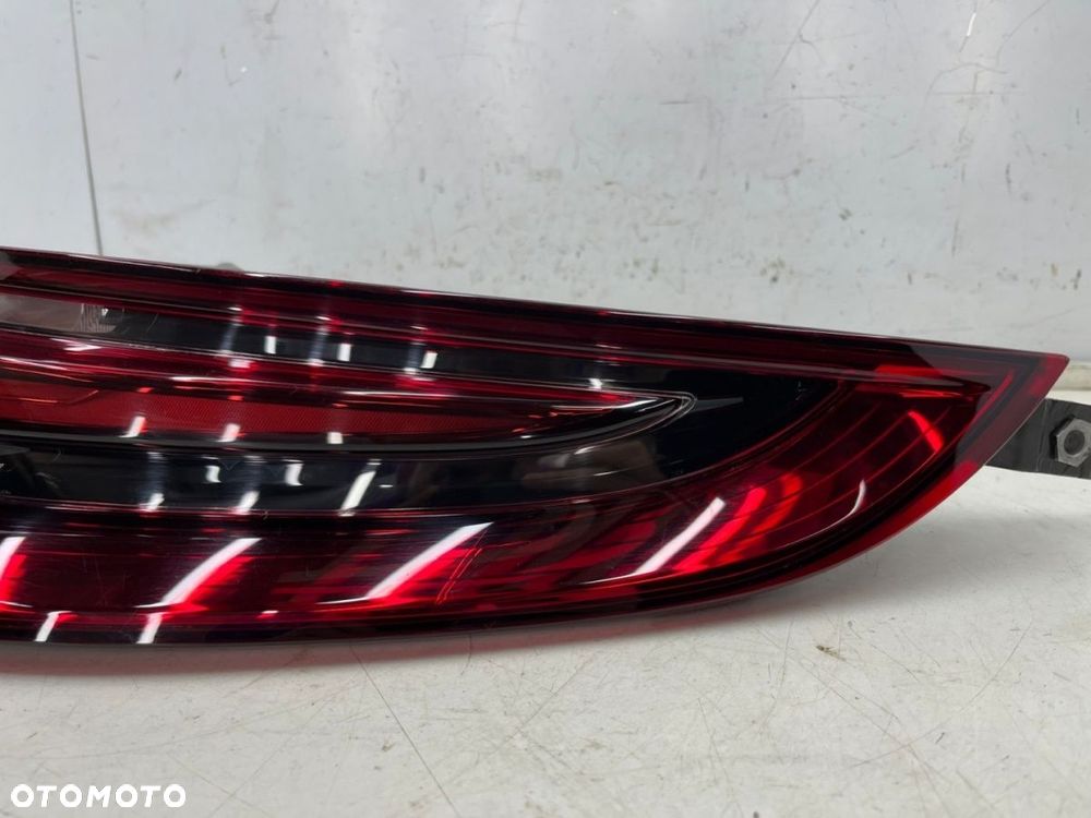 Lampa Porsche Panamera II 971 16-20r. PRAWA tylna w błotnik ORYGINALNA prawy tył Europa 971945092b - 7