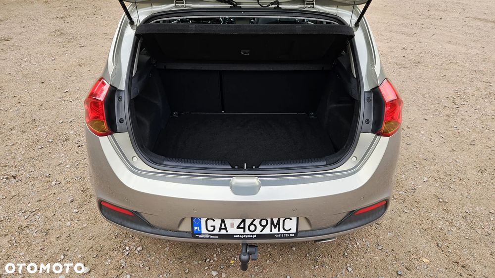 Kia Ceed 1.6 GDI DCT Platinum Edition - 19