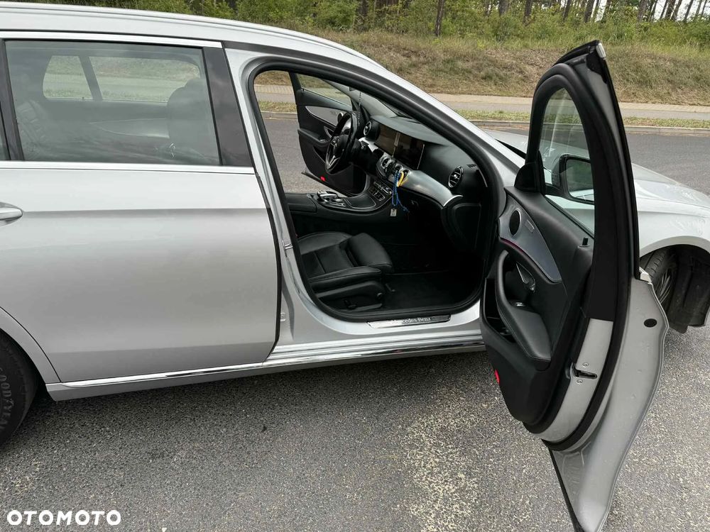 Mercedes-Benz Klasa E 220 d 9G-TRONIC - 10