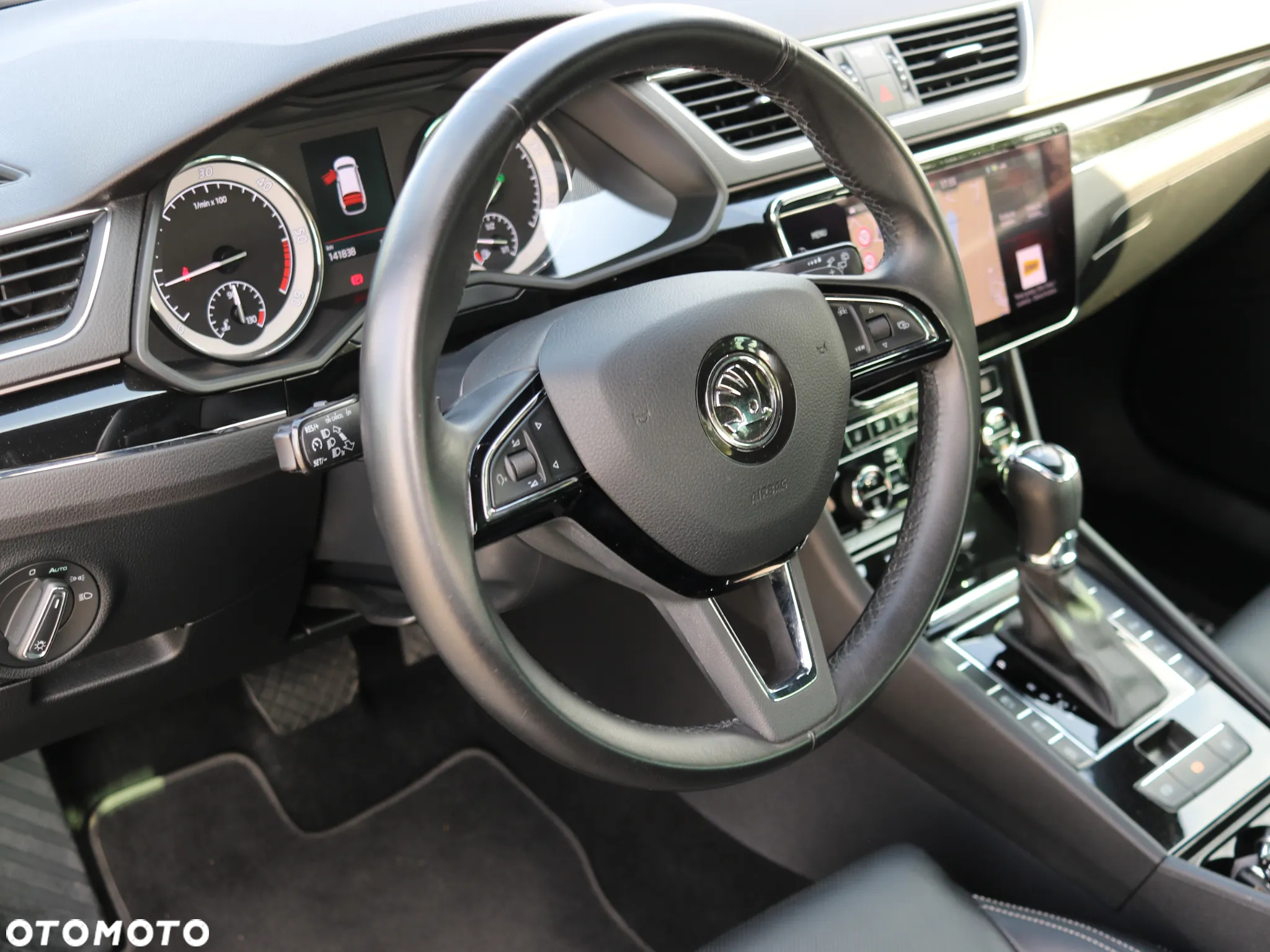 Skoda Superb Combi 2.0 TDI DSG L&K - 30