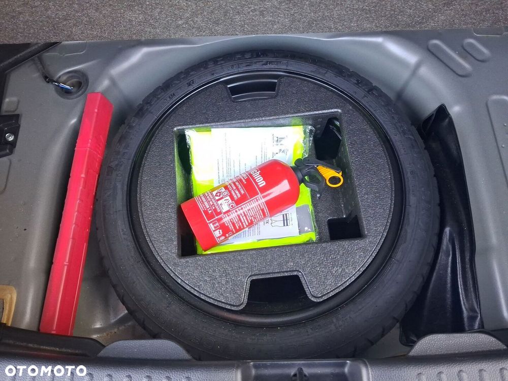 Toyota Yaris Hybrid 1.5 Comfort - 24