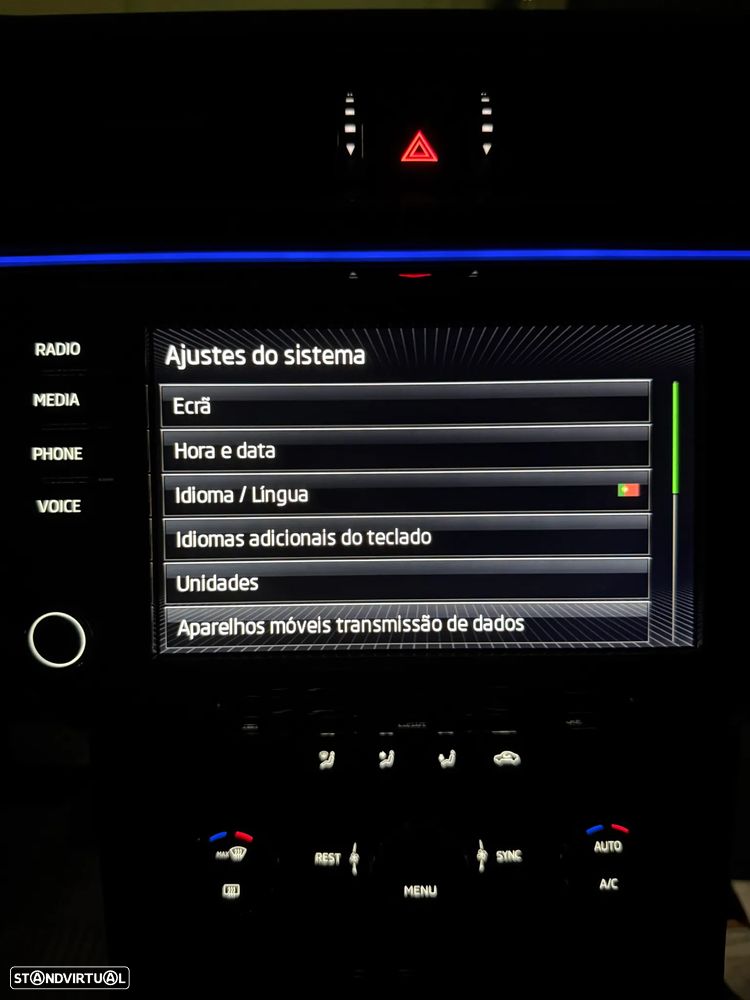 Skoda Superb Break 2.0 TDI Laurin&Klement DSG - 28
