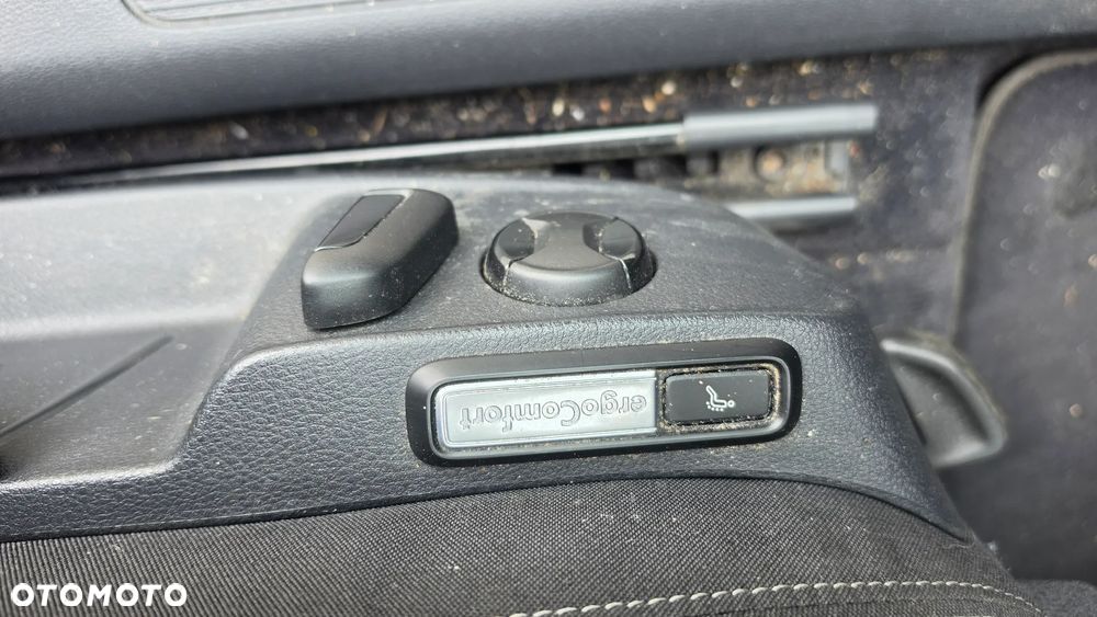 Volkswagen Passat - 24