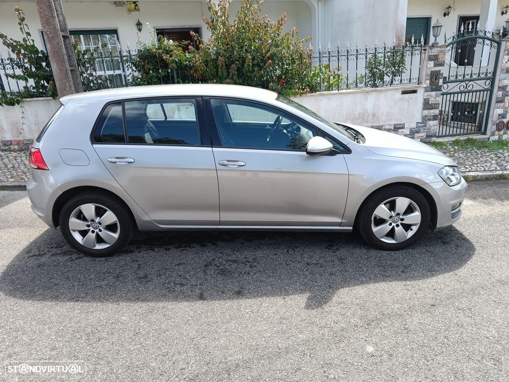 VW Golf 1.6 TDi Trendline BlueMotion - 1