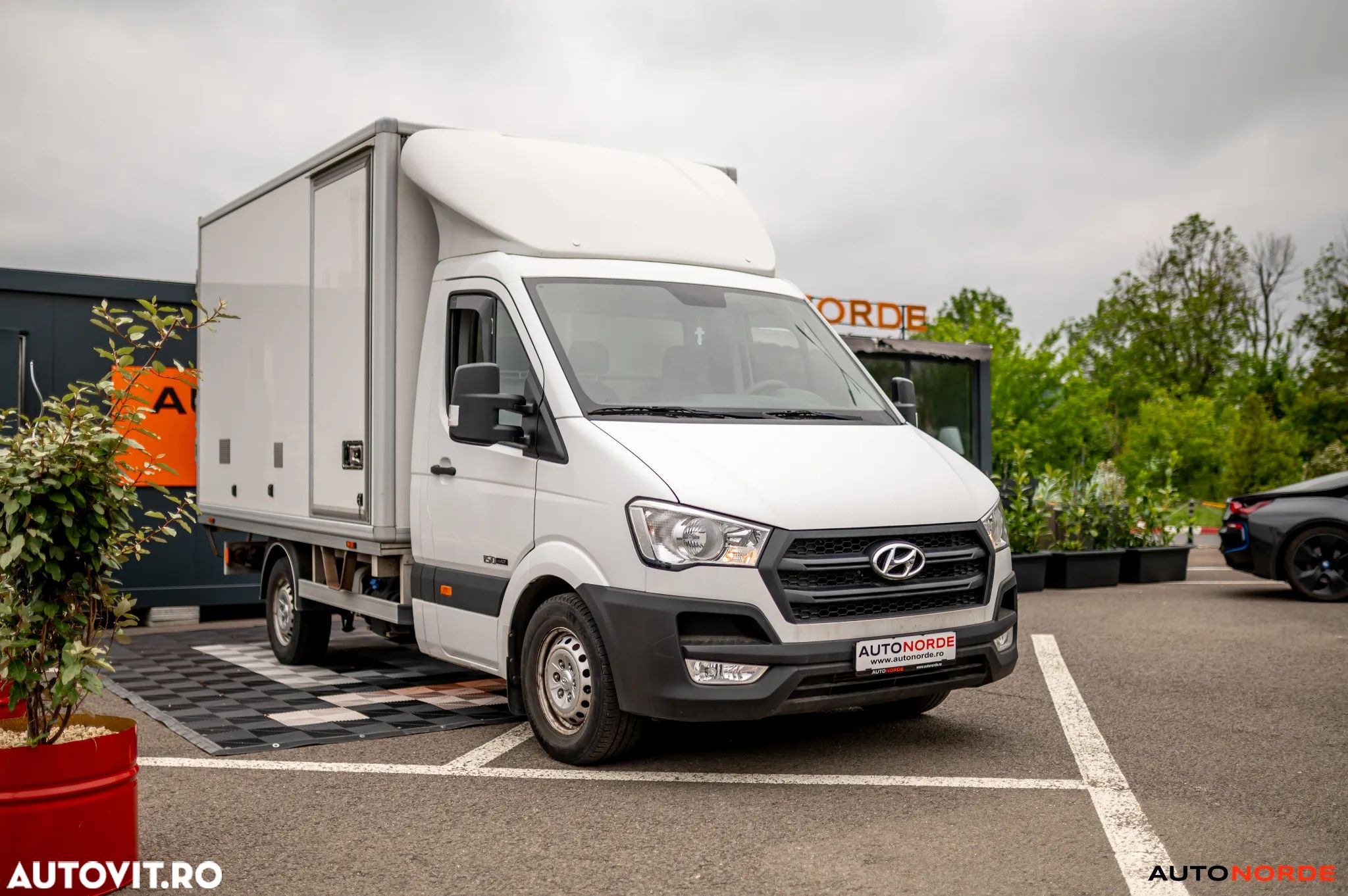 Hyundai H350 - 1