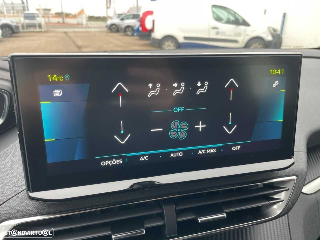 Peugeot 3008 - 18