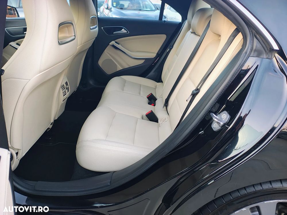 Mercedes-Benz CLA 180 d BlueEfficiency Edition - 18