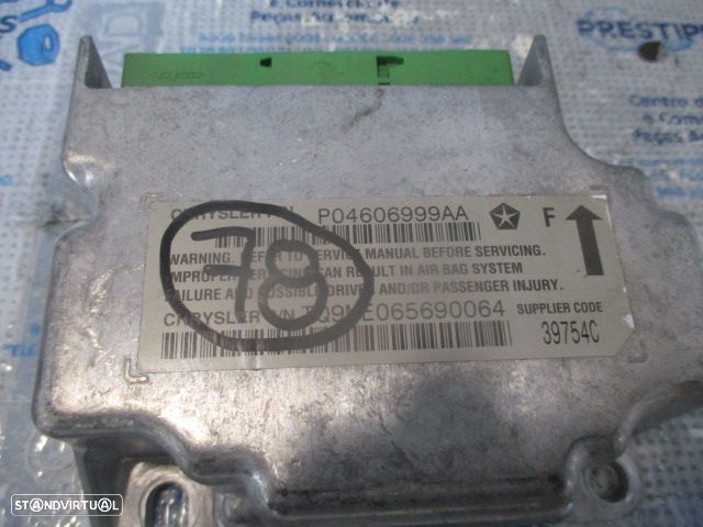Kit Airbags  P5GR10ZJ8AI  P55315103AF  P5JS061X9AE   5JS061TRMAE   30352716E  P04606999AA   JEEP CHEROKEE KJ 2006 2.8D 165CV 5P DOURADO SEM TABLIER - 18