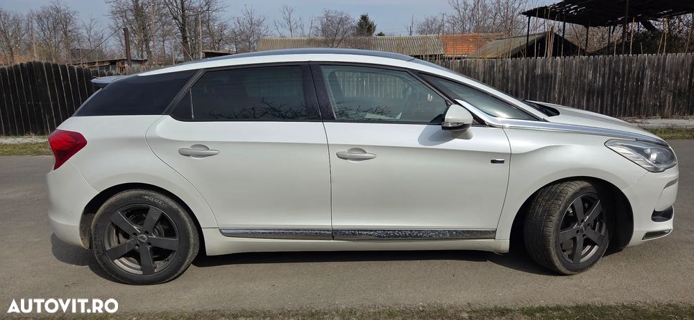 Citroën DS5 HDi 165 Aut. SportChic - 3