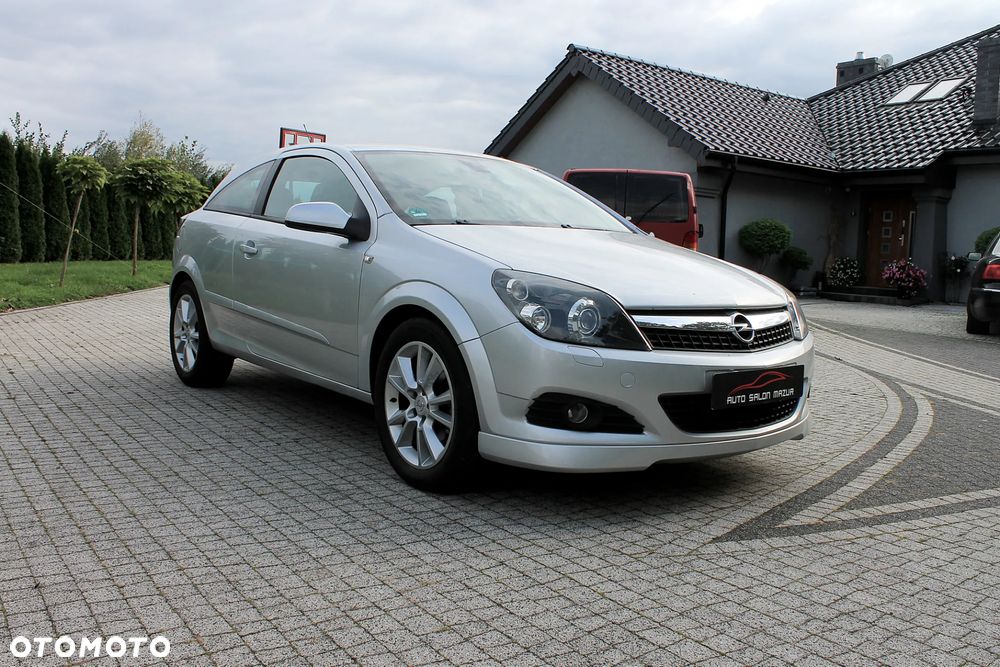 Opel Astra GTC 1.8 Innovation - 1