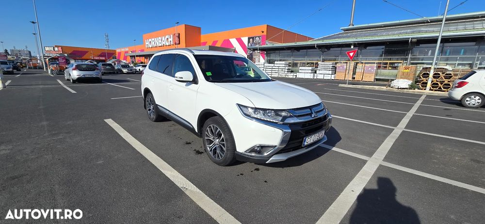 Mitsubishi Outlander 2.2 Litre DI-D AWD Instyle - 4
