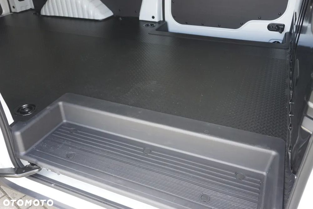 Maxus e-Deliver 7 - 29