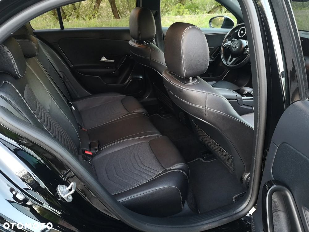 Mercedes-Benz Klasa A 180 d 7G-DCT Edition 2020 - 9