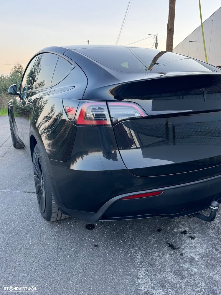 Tesla Model Y Standard - 12
