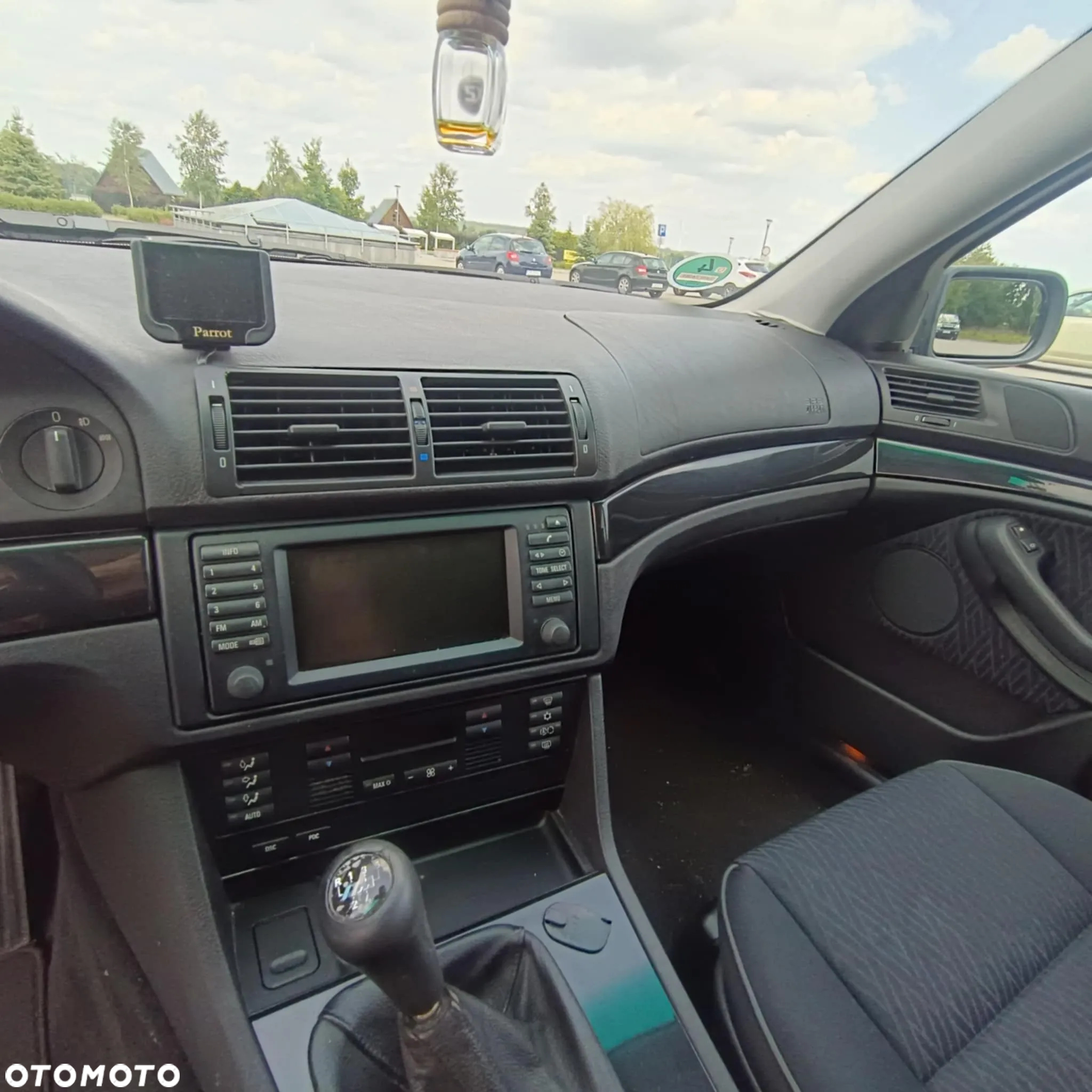BMW Seria 5 520i Touring - 14