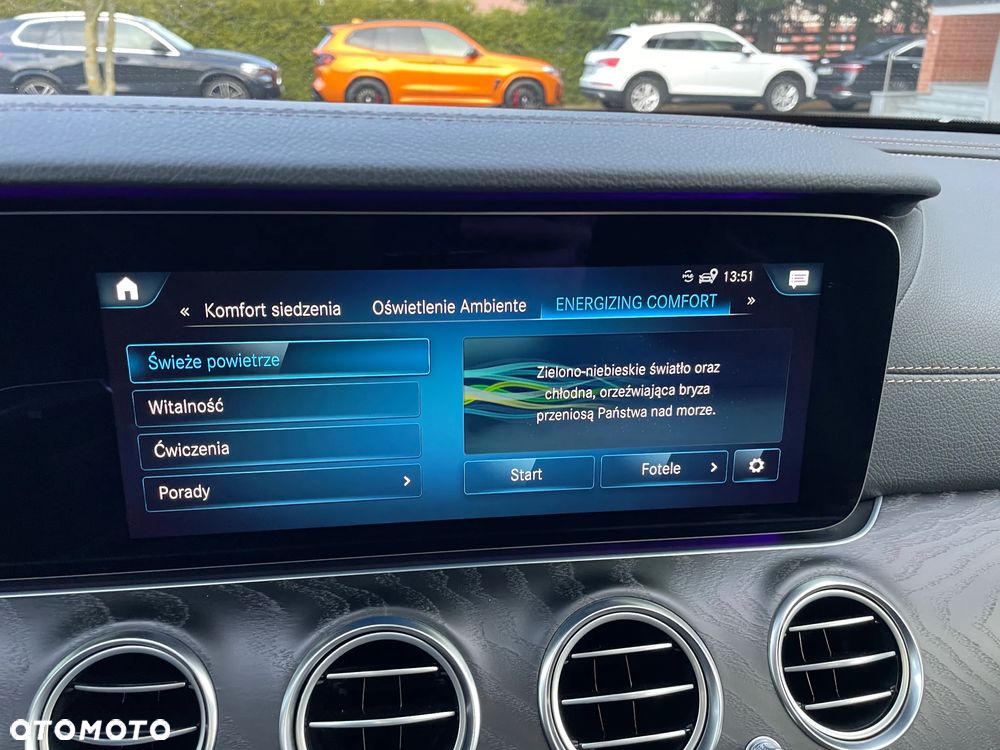 Mercedes-Benz Klasa E 220 d 4Matic 9G-TRONIC Exclusive - 40