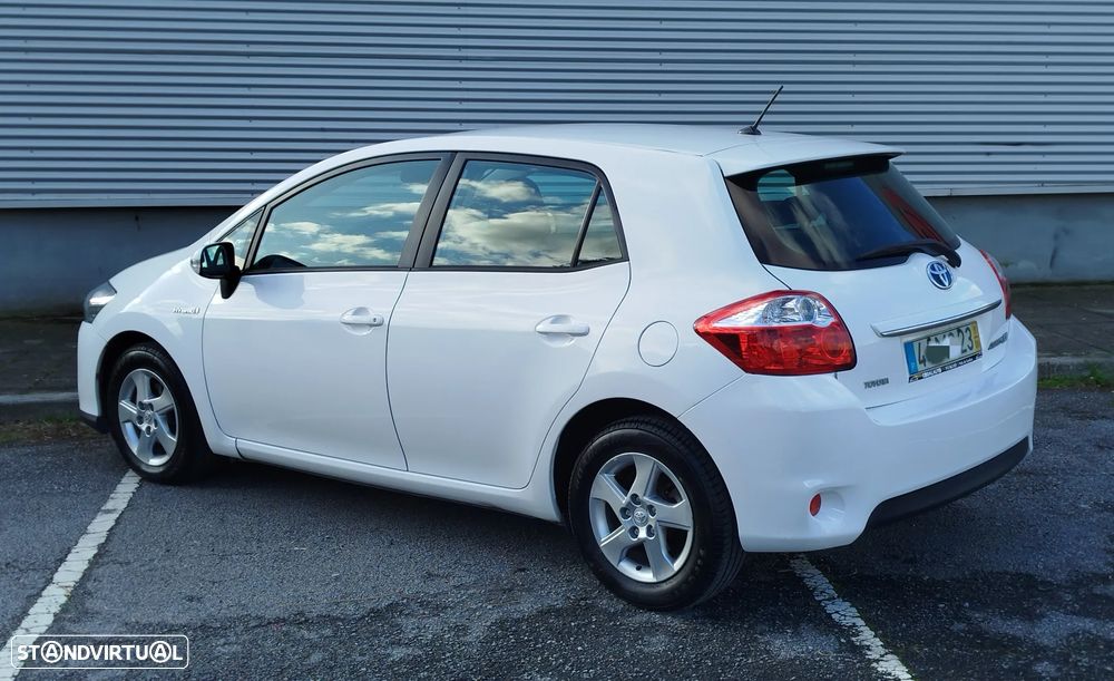 Toyota Auris 1.8 HSD - 4