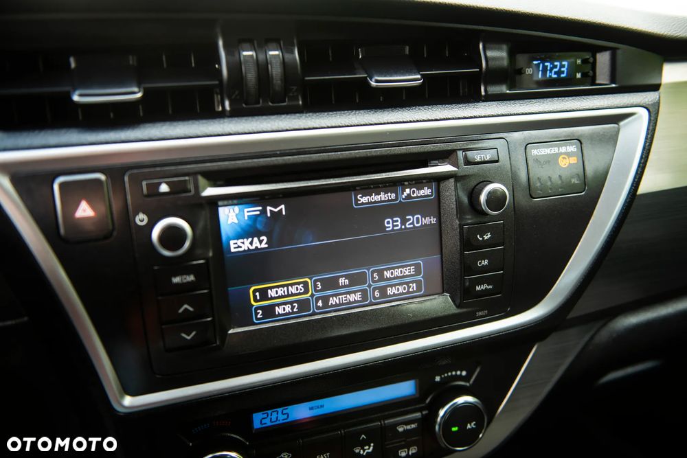 Toyota Auris 1.6 Valvematic Comfort - 23