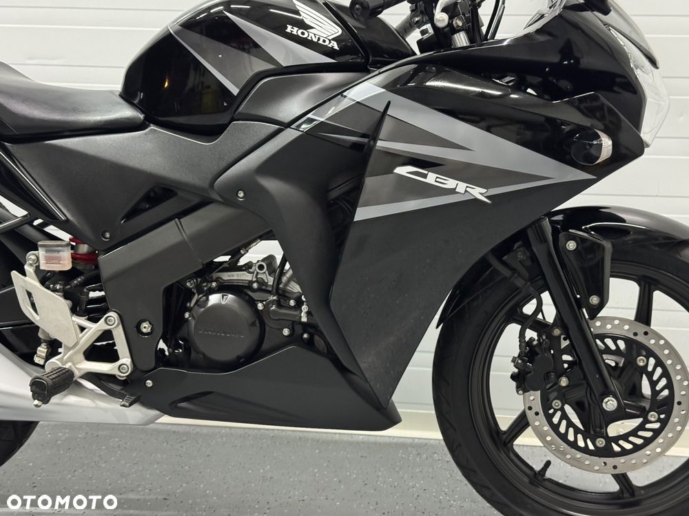 Honda CBR - 8