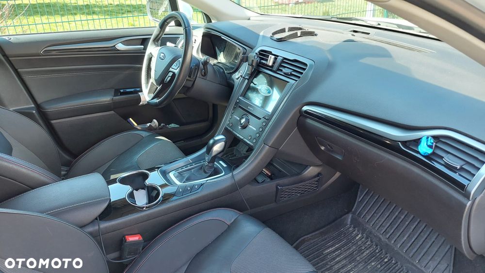 Ford Mondeo 2.0 TDCi Bi-Turbo ST-Line PowerShift - 14