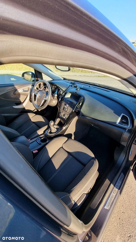 Opel Astra 1.4 Turbo Cosmo - 15