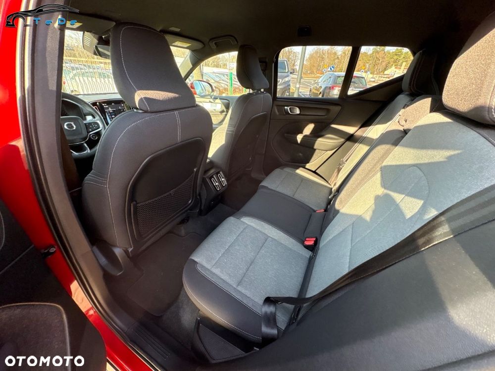 Volvo XC 40 B5 B AWD Geartronic Inscription - 25