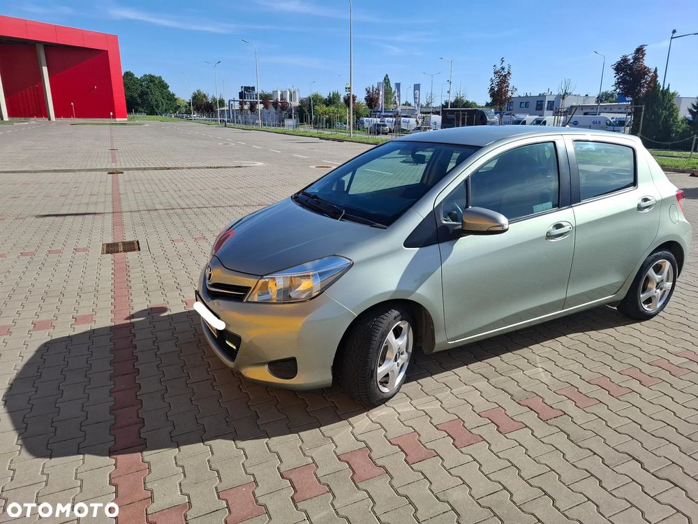 Toyota Yaris 1.33 Prestige - 3