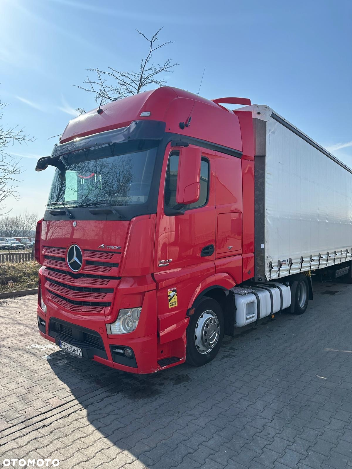Mercedes-Benz Actros - 3