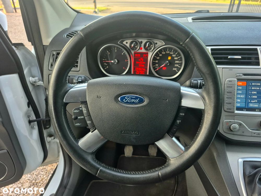 Ford Kuga - 20