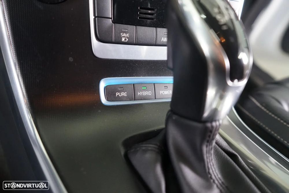 Volvo V60 2.4 D6 R-Design AWD Phev - 33