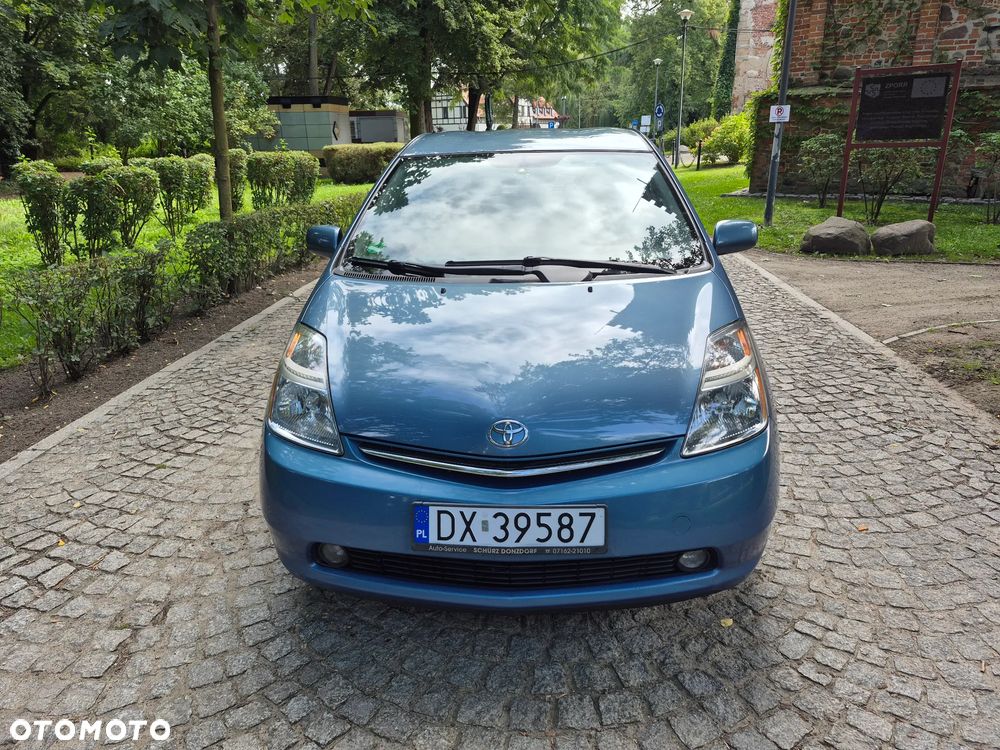 Toyota Prius 1.5 VVT-i Prestige - 2
