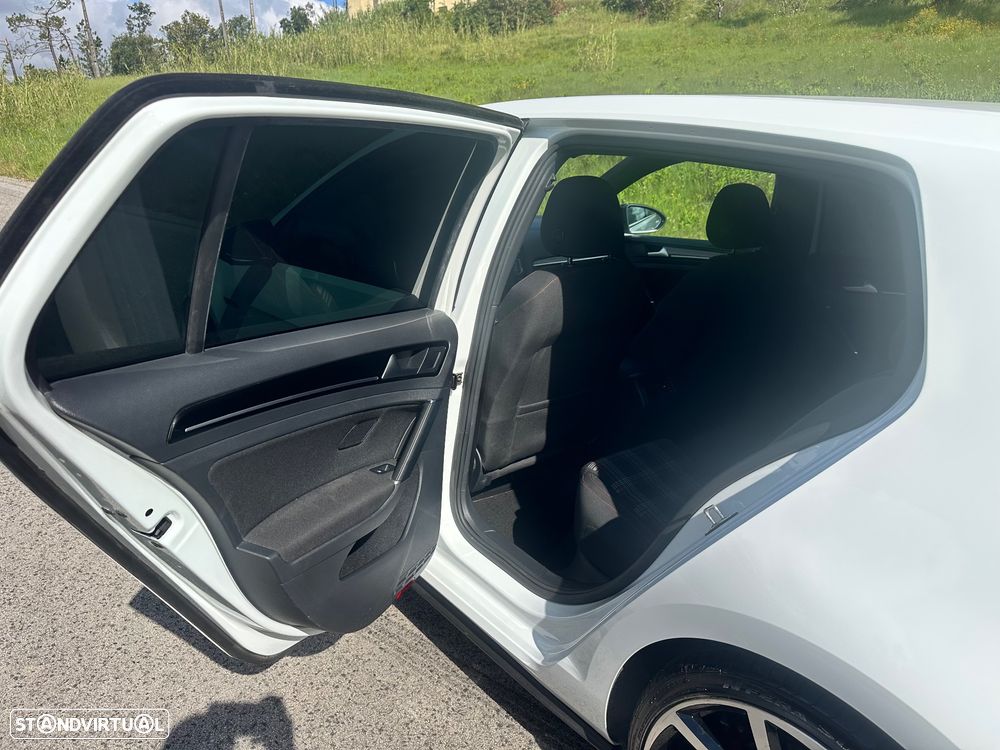 VW Golf 2.0 TSi GTi DSG Performance - 17