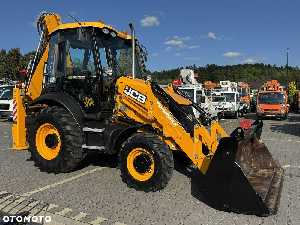 JCB 3CX - 15