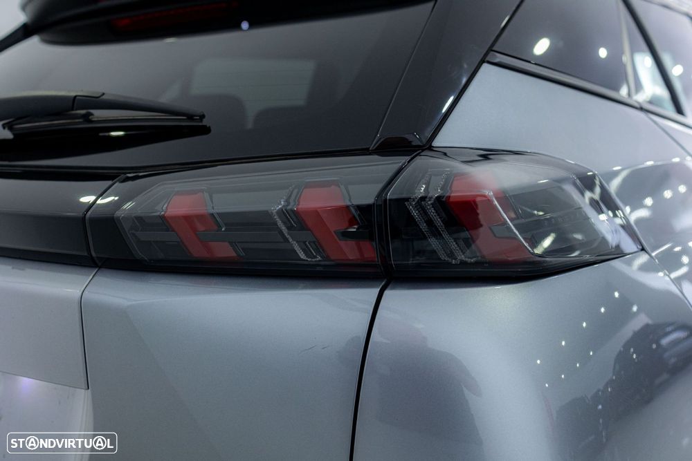 Peugeot e-2008 50 kWh Allure - 10