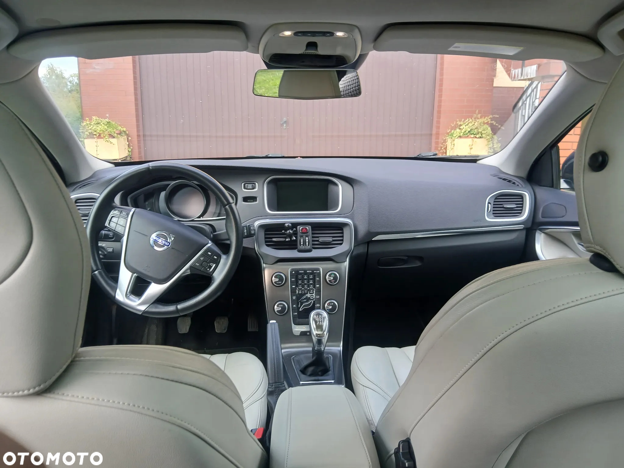 Volvo V40 D2 Summum - 14