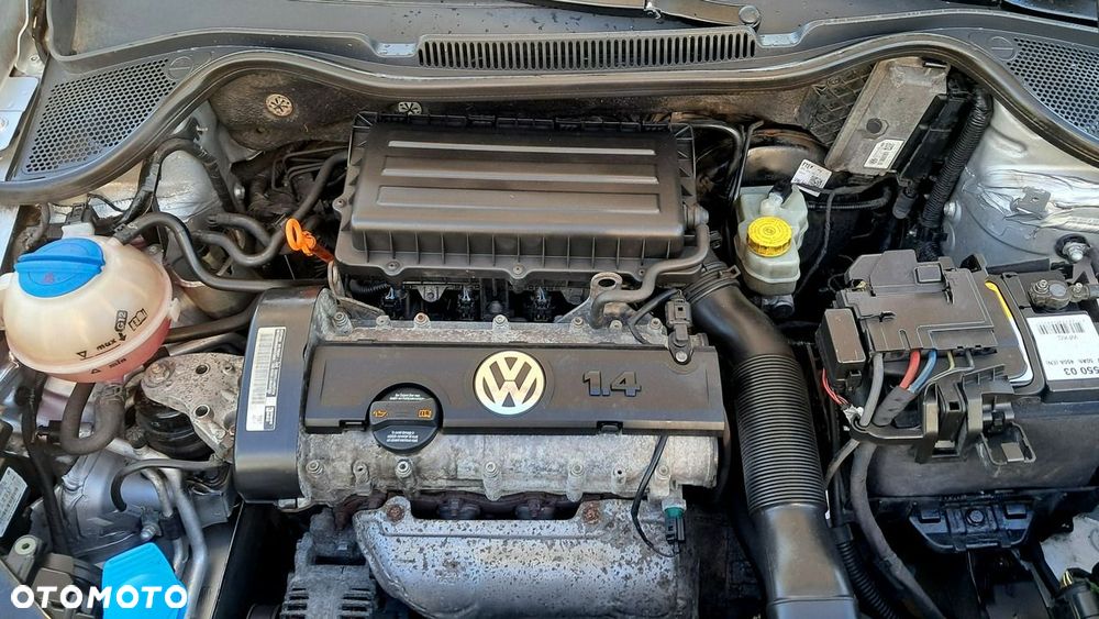 Volkswagen Polo 1.4 16V Comfortline - 7