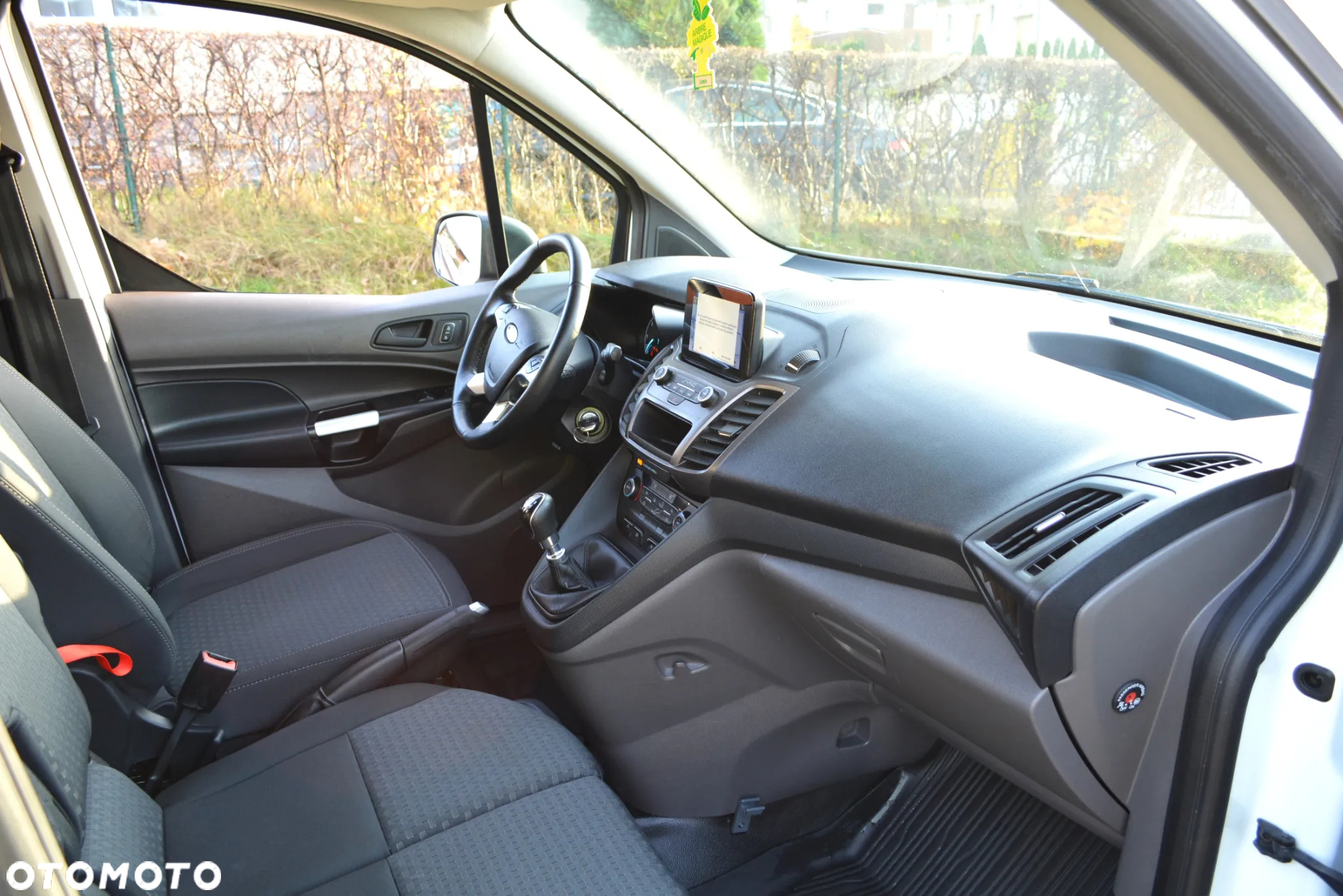 Ford connect - 5