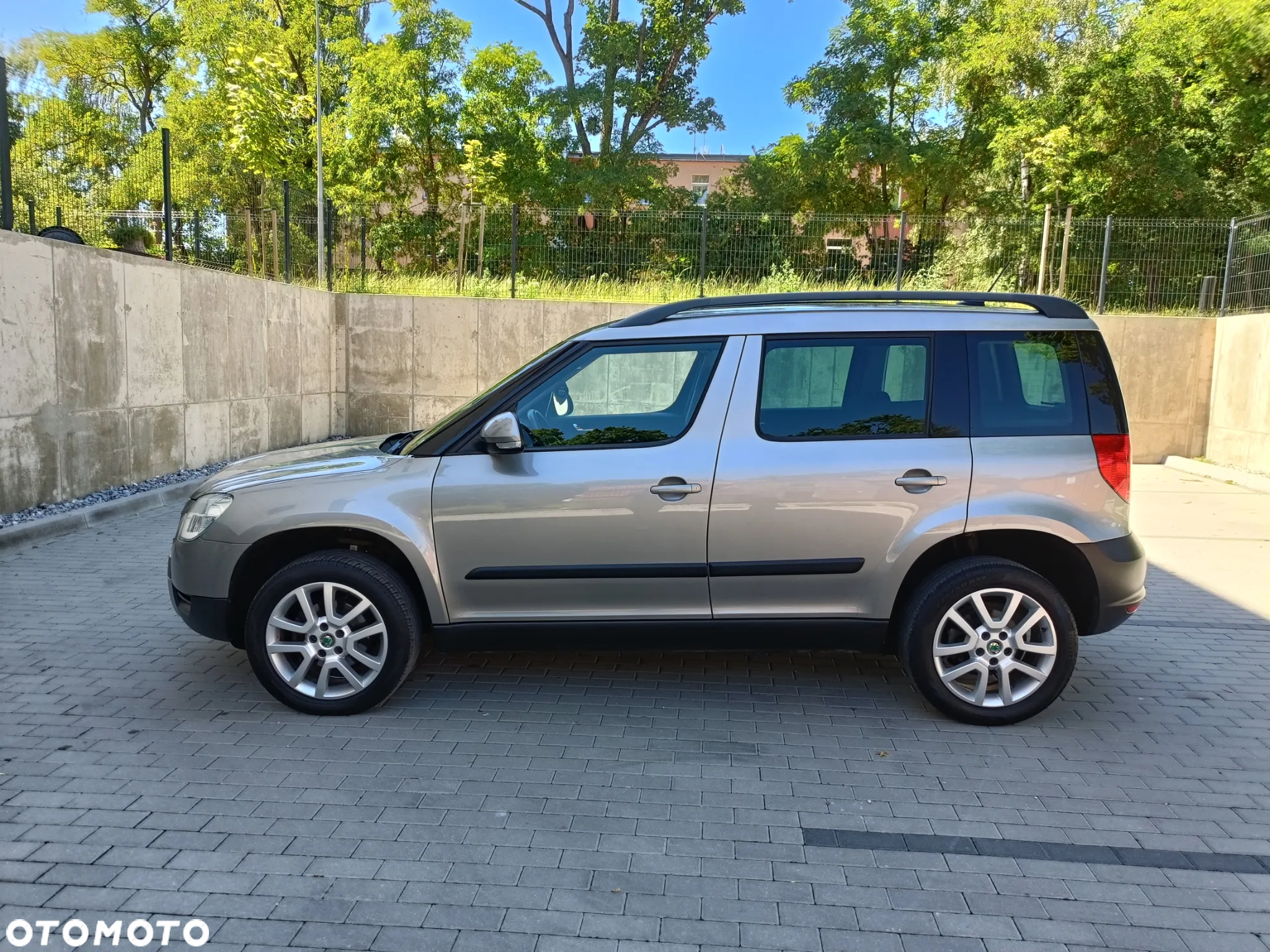 Skoda Yeti 2.0 TDI DPF 4x4 Ambition DSG - 3