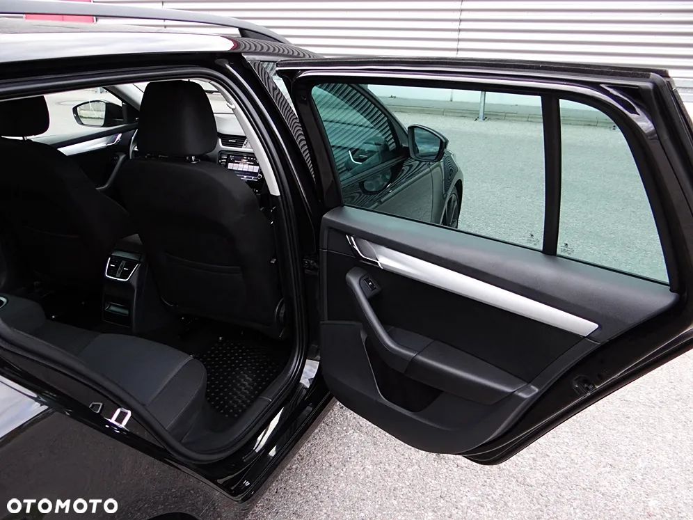 Skoda Octavia 1.8 TSI 4x4 DSG Style - 39