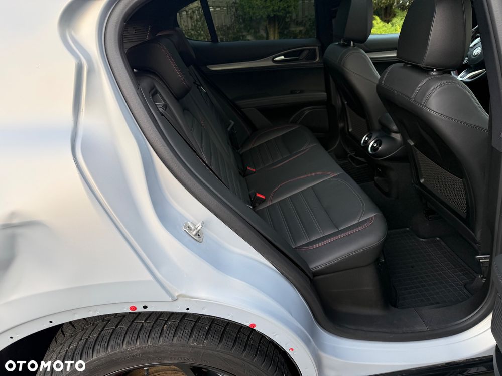 Alfa Romeo Stelvio 2.0 Turbo Competizione Q4 - 30