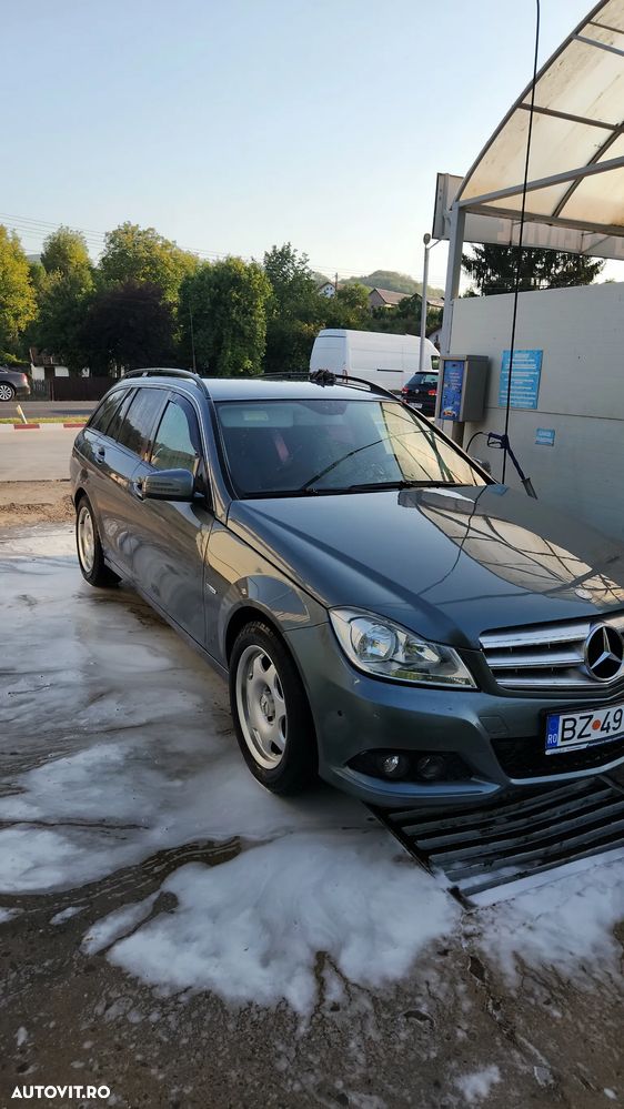 Mercedes-Benz C - 8