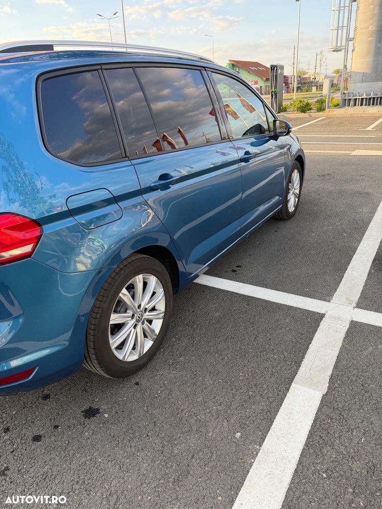 Volkswagen Touran - 6