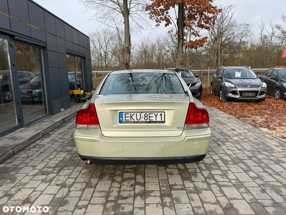 Volvo S60 2.4D5 Rubin - 14
