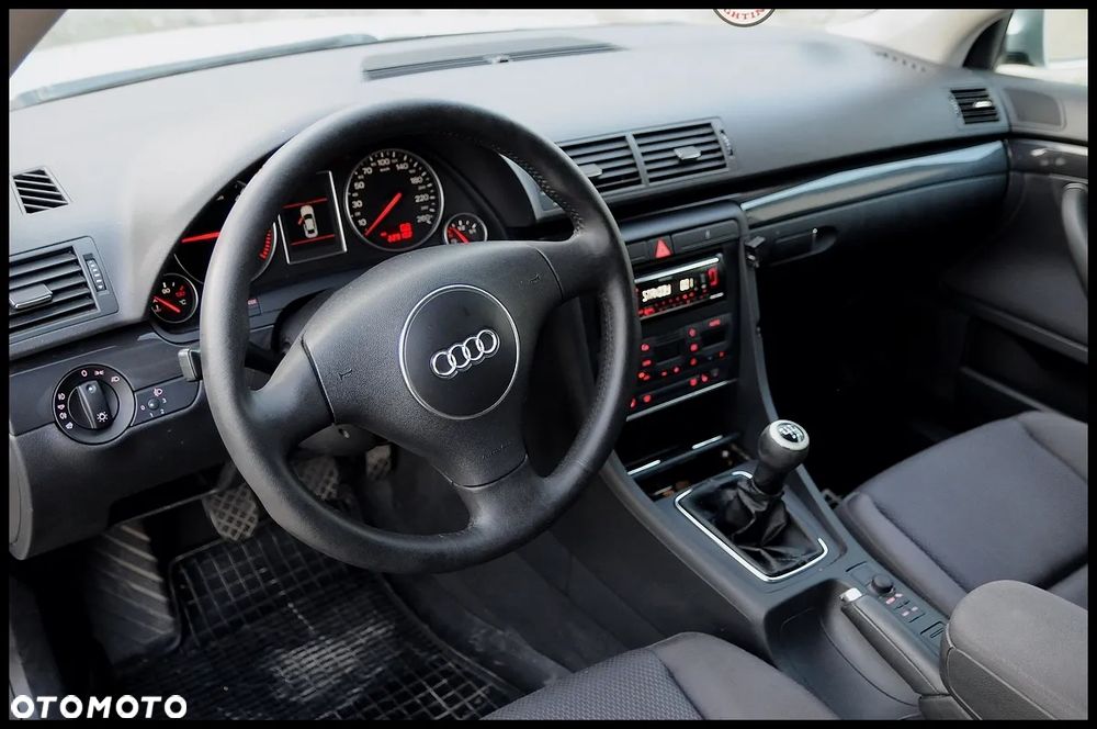 Audi A4 Avant - 5