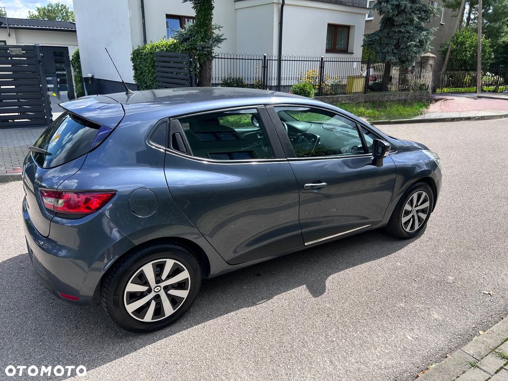 Renault Clio - 22