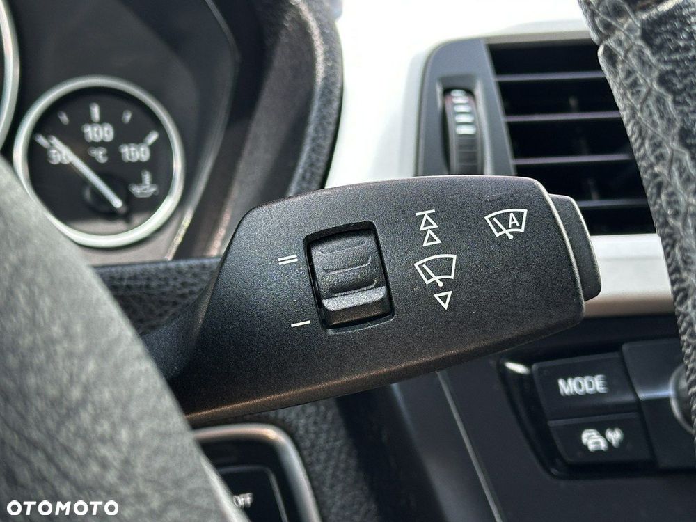 BMW Seria 3 320d DPF Touring - 24