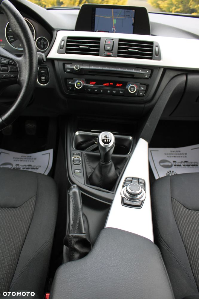 BMW Seria 3 320d DPF Edition Fleet Sport - 27