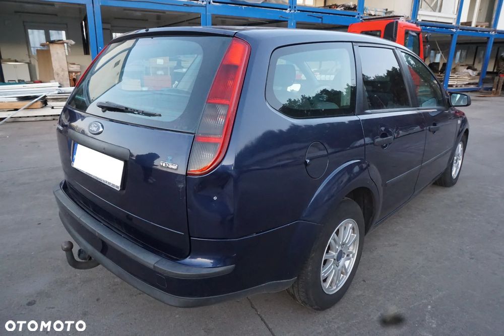 Ford Focus SW 1.6 TDCi DPF Ambiente - 6